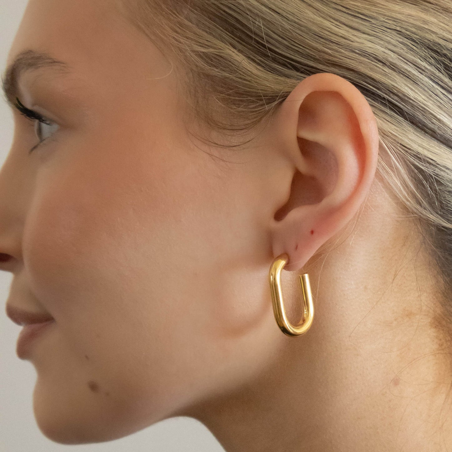 18k Gold Plated Tube Hoop Earrings - Waterproof & Elegant