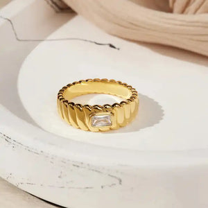 18k Gold Plated Zirconia Ring - Waterproof & Radiant Elegance