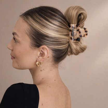 Small Dark Claw Clip