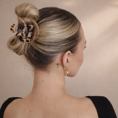 Small Dark Claw Clip