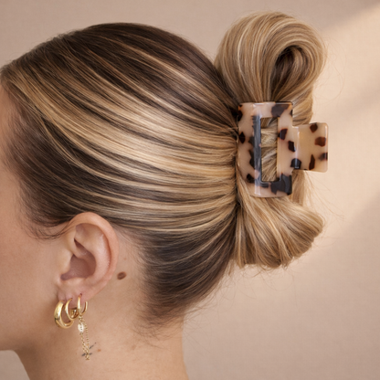 Small Dark Claw Clip