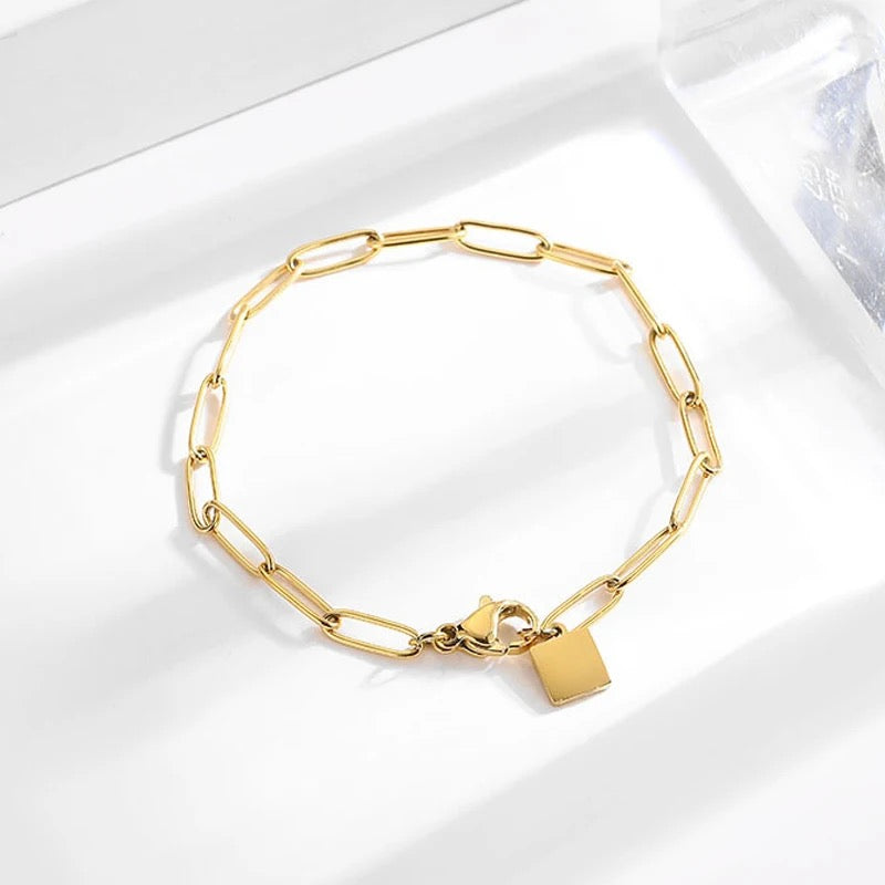 18k Gold Plated Paper Clip Bracelet